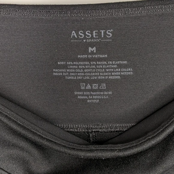 Assets by Spanx Black High Rise Leggings - Picture 7 of 7